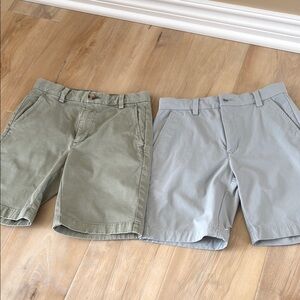 2 shorts Boys Vineyard Vines Casual Shorts - Olive and Gray